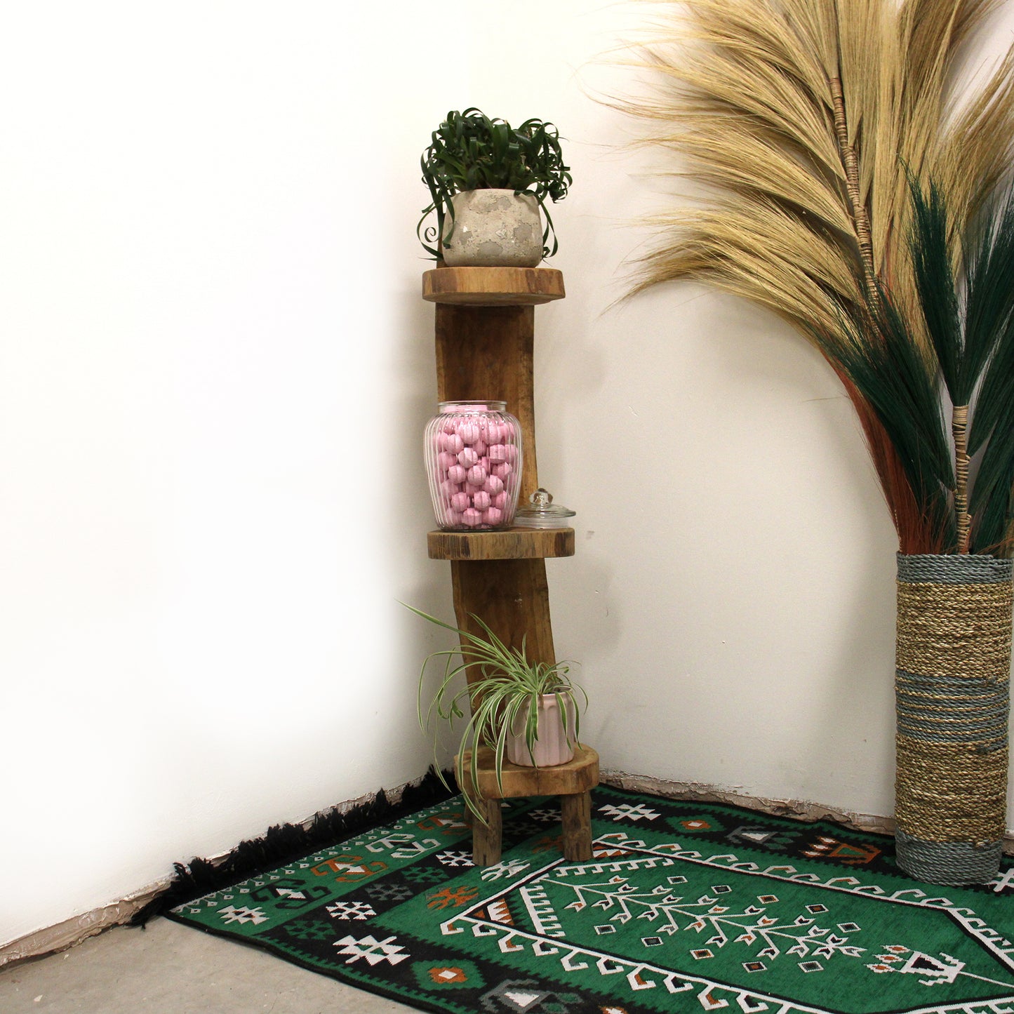 Natural teak log shelf display with 3 shelves, 100 cm high