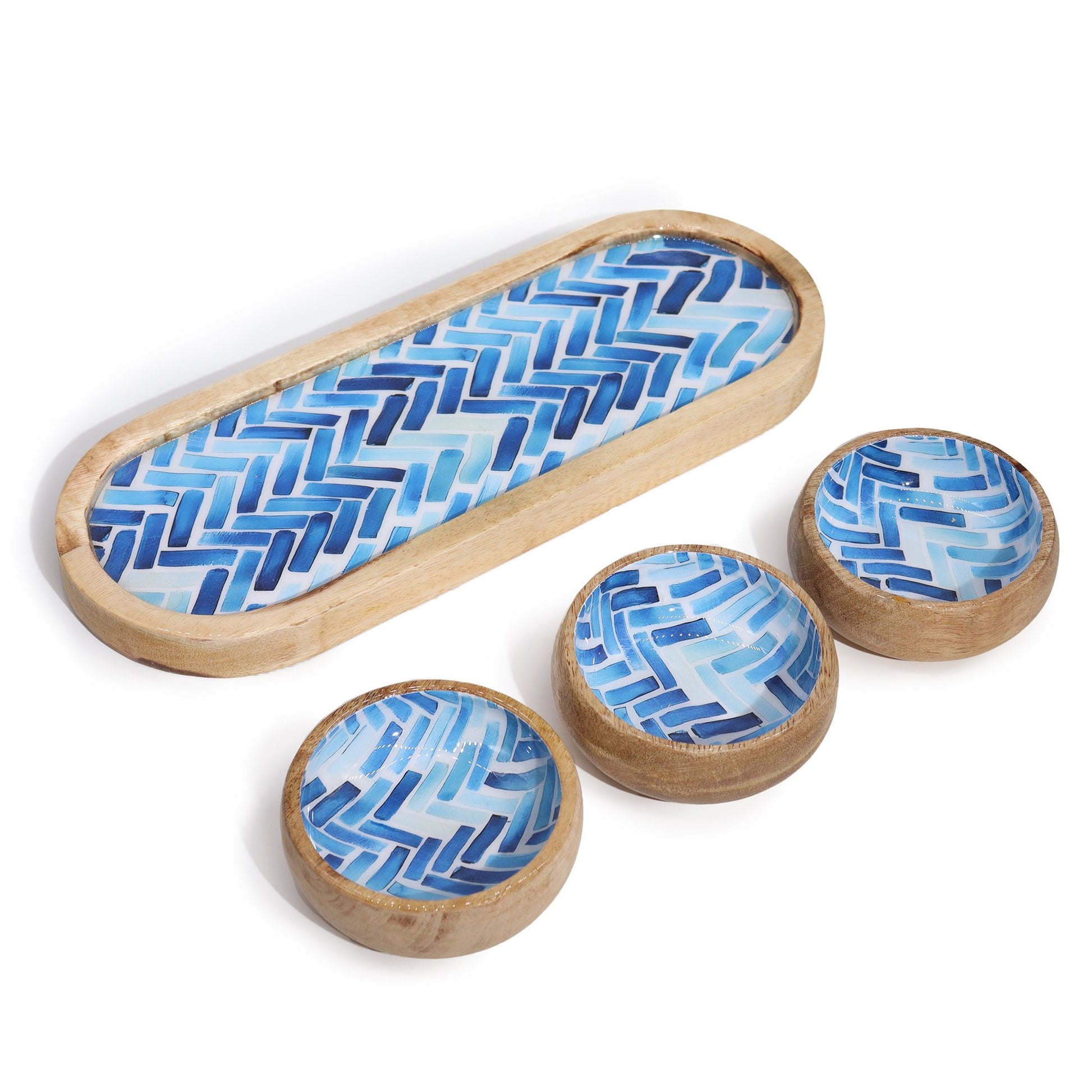 Mango wood serving tray with three blue striped bowls | WoodenLandia